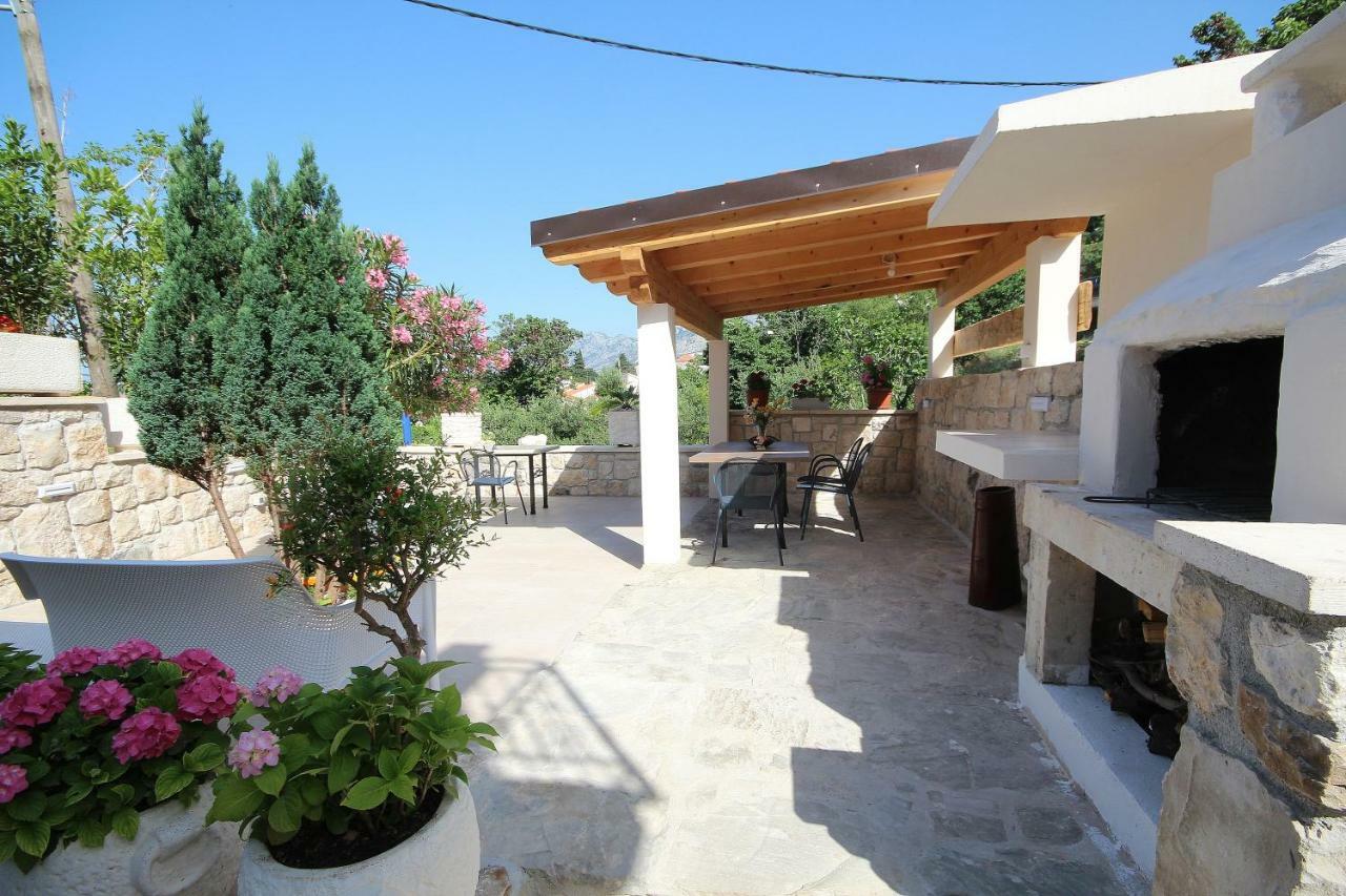 Apartmani Dalmacija Brela Exteriör bild