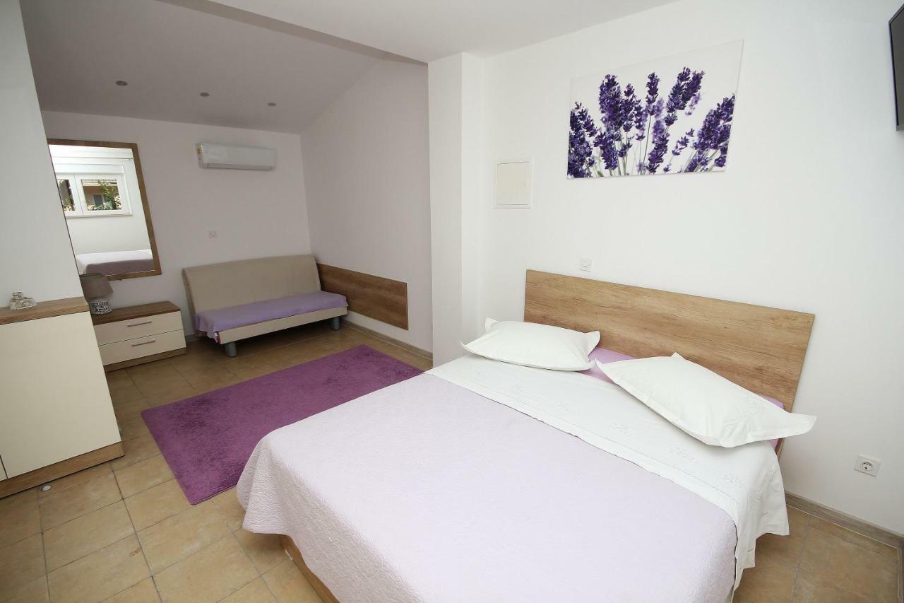 Apartmani Dalmacija Brela Exteriör bild