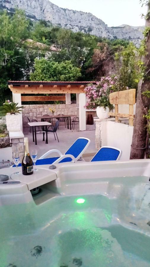 Apartmani Dalmacija Brela Exteriör bild