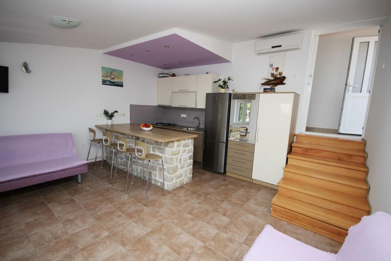 Apartmani Dalmacija Brela Exteriör bild